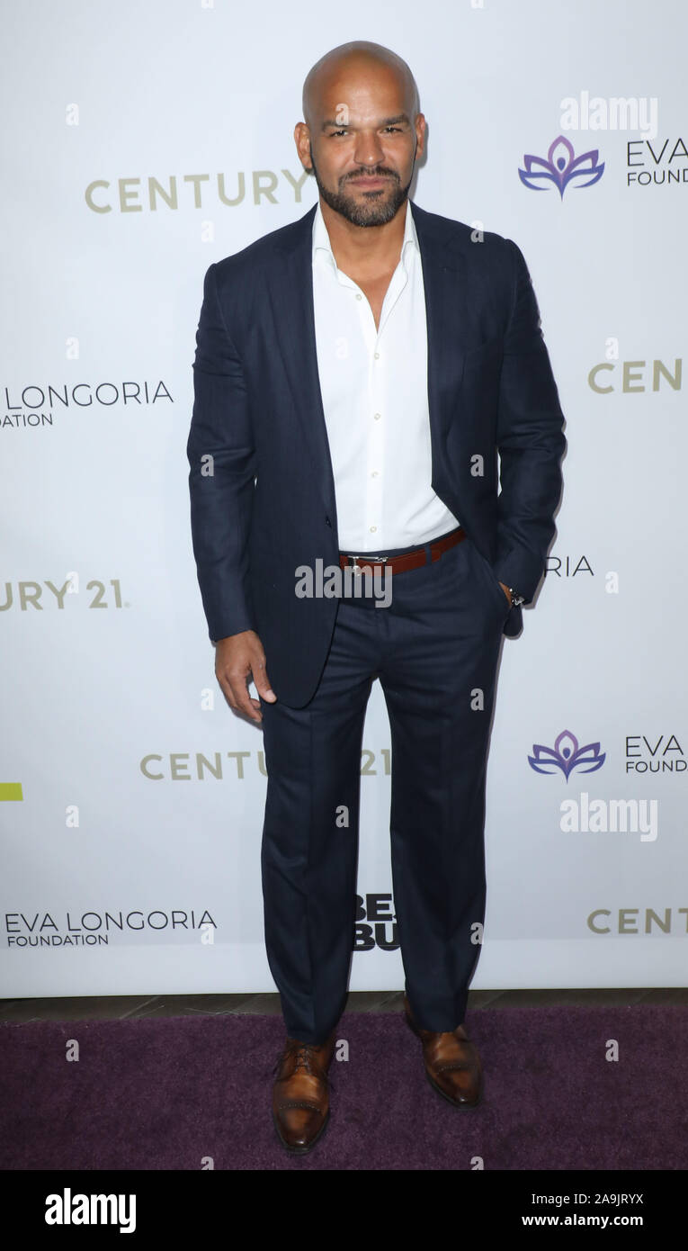 BEVERLY HILLS, LOS ANGELES, Kalifornien, USA - 15. NOVEMBER: Amaury Nolasco kommt an der Eva Longoria Grundlage Abendessen Gala 2019 im Four Seasons Hotel Los Angeles at Beverly Hills statt Am 15. November 2019 in Beverly Hills, Los Angeles, Kalifornien, Vereinigte Staaten. (Foto durch Image Press Agency) Stockfoto