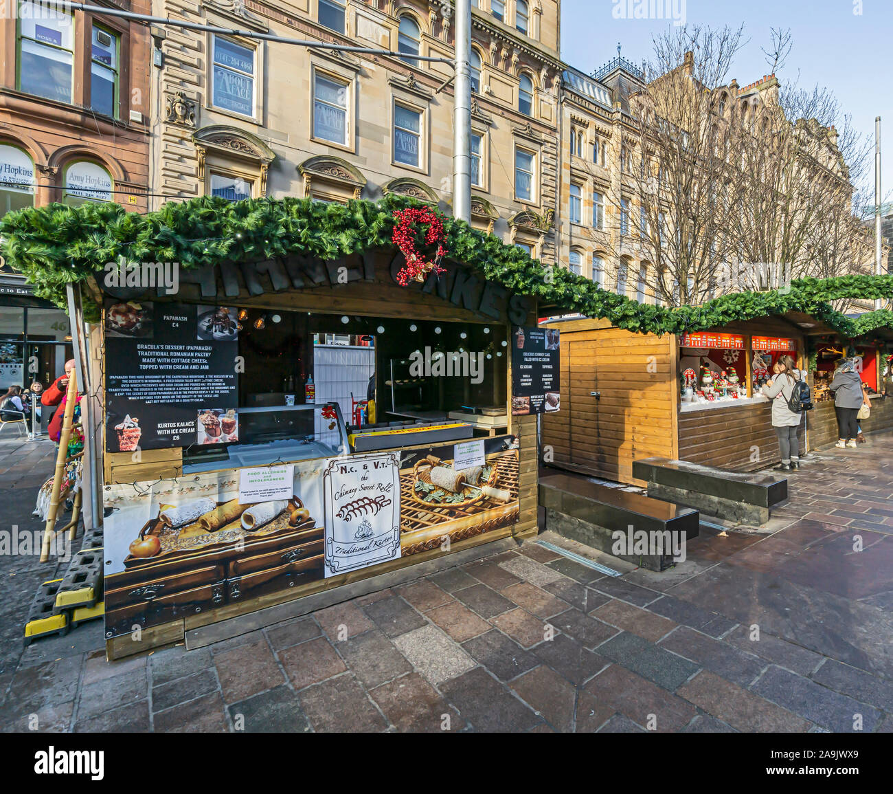 Glasgow Weihnachtsmarkt 2019 in St Enoch Square Glasgow Schottland mit Verkaufsständen Stockfoto