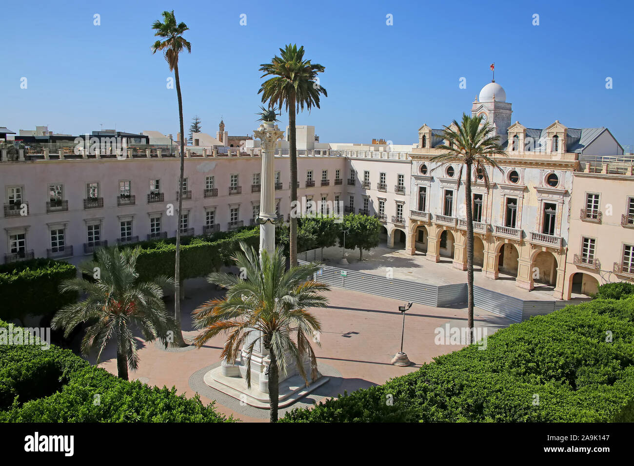 Schönen Platz der Verfassung, die im Zentrum der Stadt Almeria, Spanien ist. Stockfoto