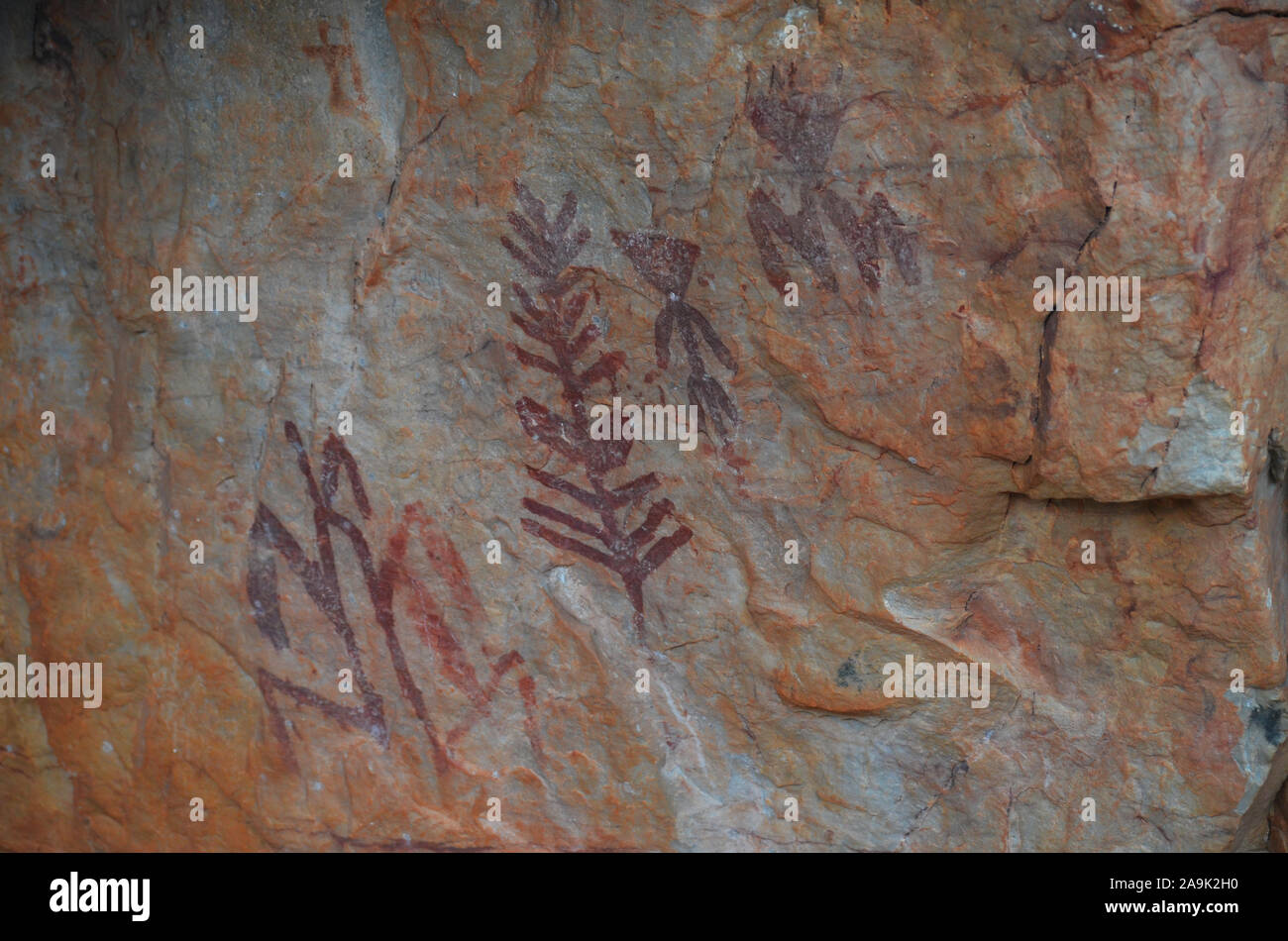 Peña Escrita Felsmalereien in Fuencaliente (Ciudad Real, Spanien), ein bemerkenswertes Beispiel für die Post - altsteinzeit Rock Art Stockfoto