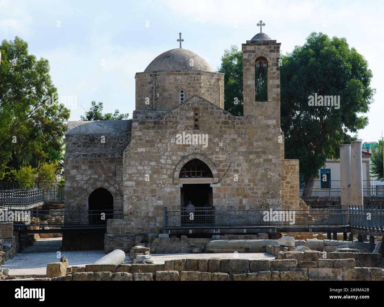 Blick auf die Kirche von chrysopolitissa oder Agia Kyriaki in Kato Paphos, Zypern Stockfoto