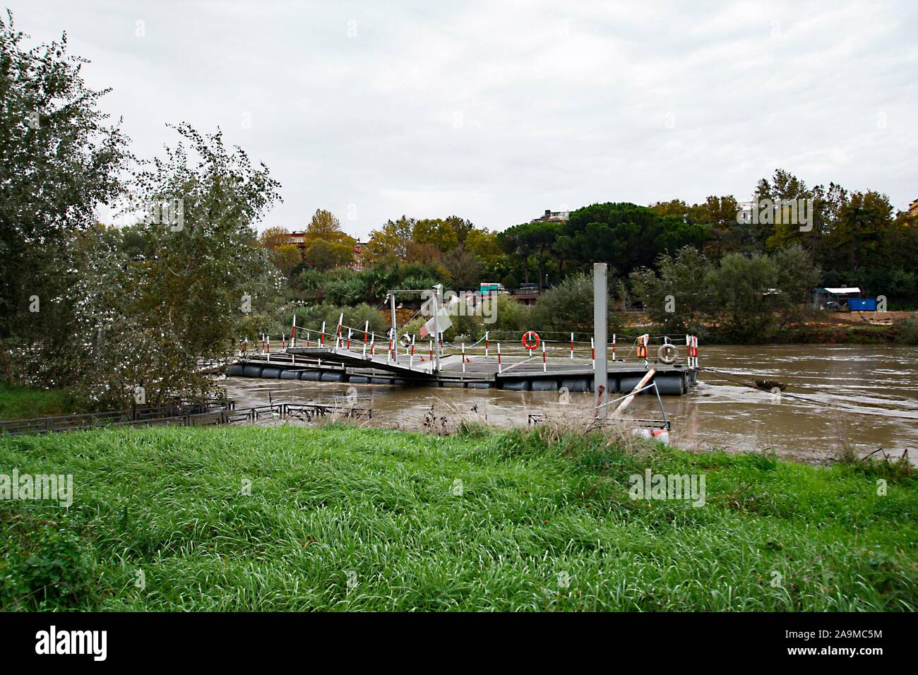 ROMA - PONTE MARCONI - FIUME TEVERE Stockfoto