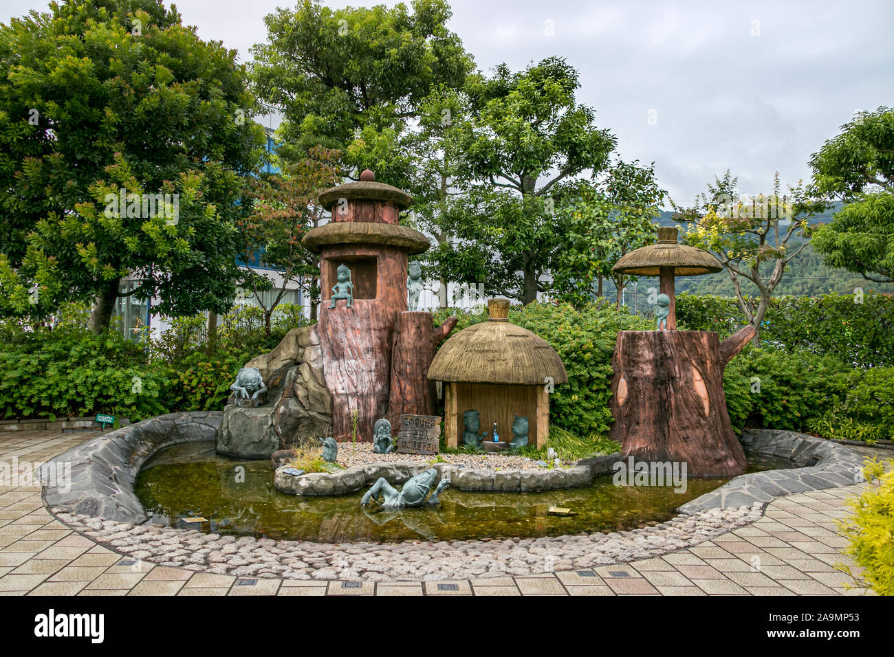 Die Kappa Brunnen mit Shigeru Mizuki Statuen in Sakaiminato, Japan. Stockfoto