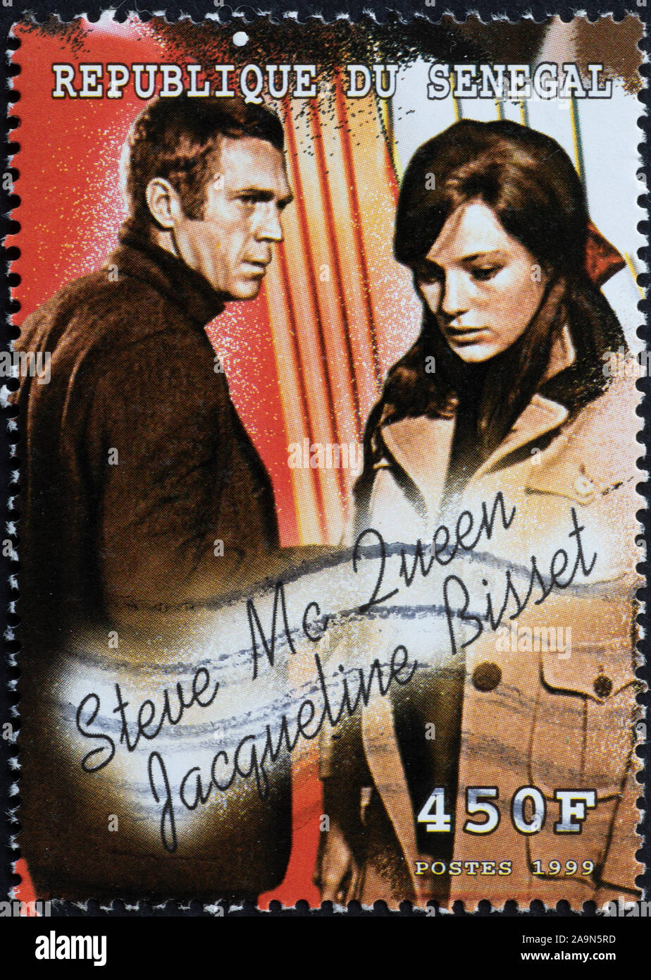 Steve McQueen und Jacqueline Bisset auf Briefmarke Stockfoto