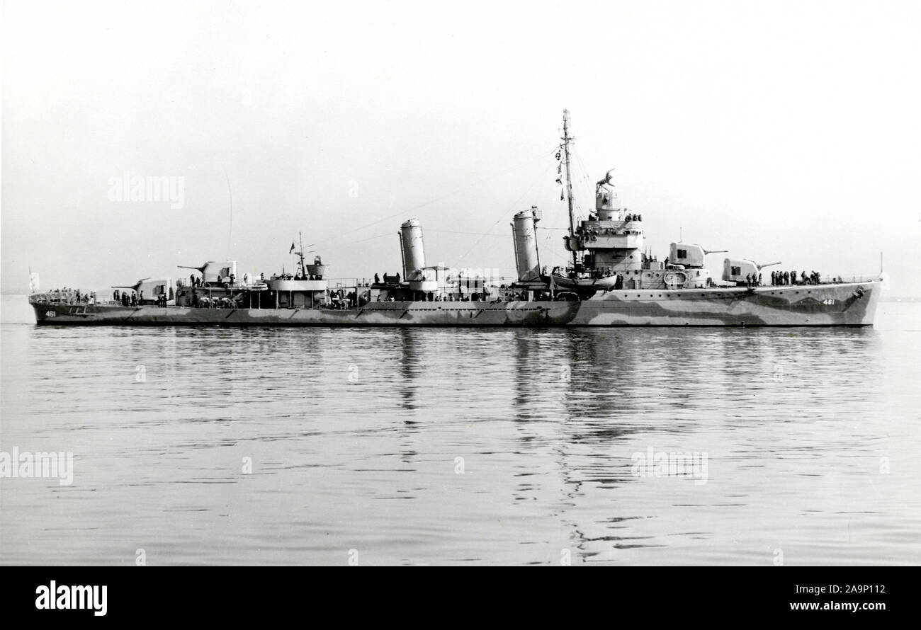 WW II Schiffe / Zweiten Weltkriegs Schiffe - Dieses Foto zeigt die 1700 Tonne Bristol Klasse, DD-461 USS Forrest, durch Boston Navy Yard gebaut. April 1945 Stockfoto