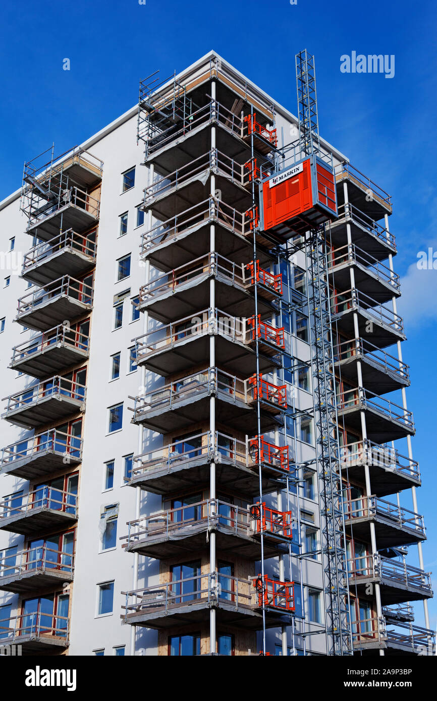 Umea, Schweden - 5 September, 2019: Neue moderne Haus im Bau in der Nähe des Flusses Stockfoto