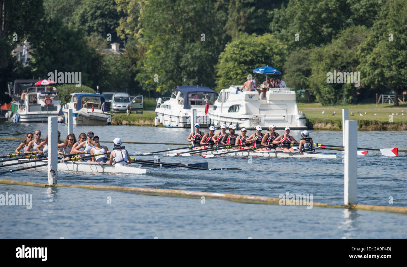 Henley. Berks, Großbritannien. 2017 Henley Regatta von Frauen. Rudern auf, Henley erreichen. Themse. Sonntag, den 18.06.2017. [Pflichtfeld Credit Peter SPURRIER/Intersport Bilder] Stockfoto