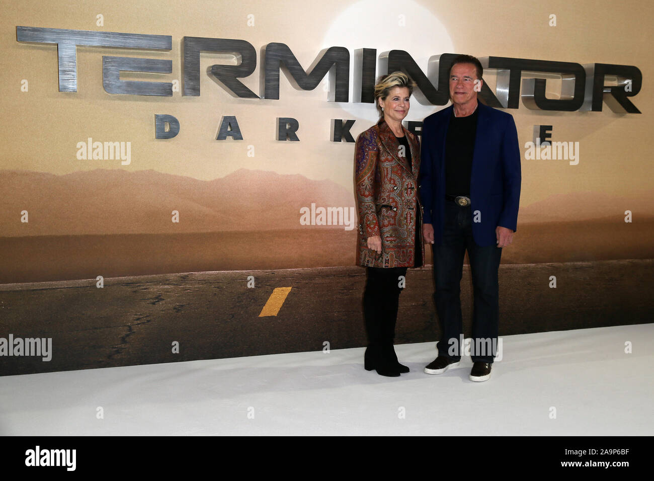 Terminator: dunkles Schicksal Photocall gehalten im Mandarin Oriental Hotel, Knightsbridge mit: Arnold Schwarzenegger, Linda Hamilton, Wo: London, Vereinigtes Königreich, wenn: 17 Okt 2019 Credit: Mario Mitsis/WENN.com Stockfoto