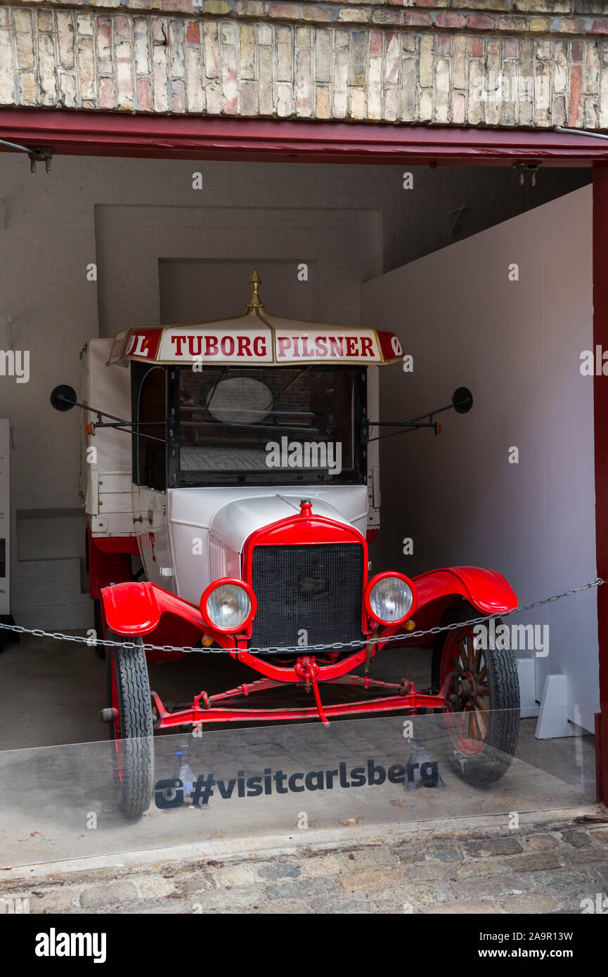 Eine klassische Lastwagen an der Brauerei Carlsberg, Kopenhagen, Dänemark Stockfoto