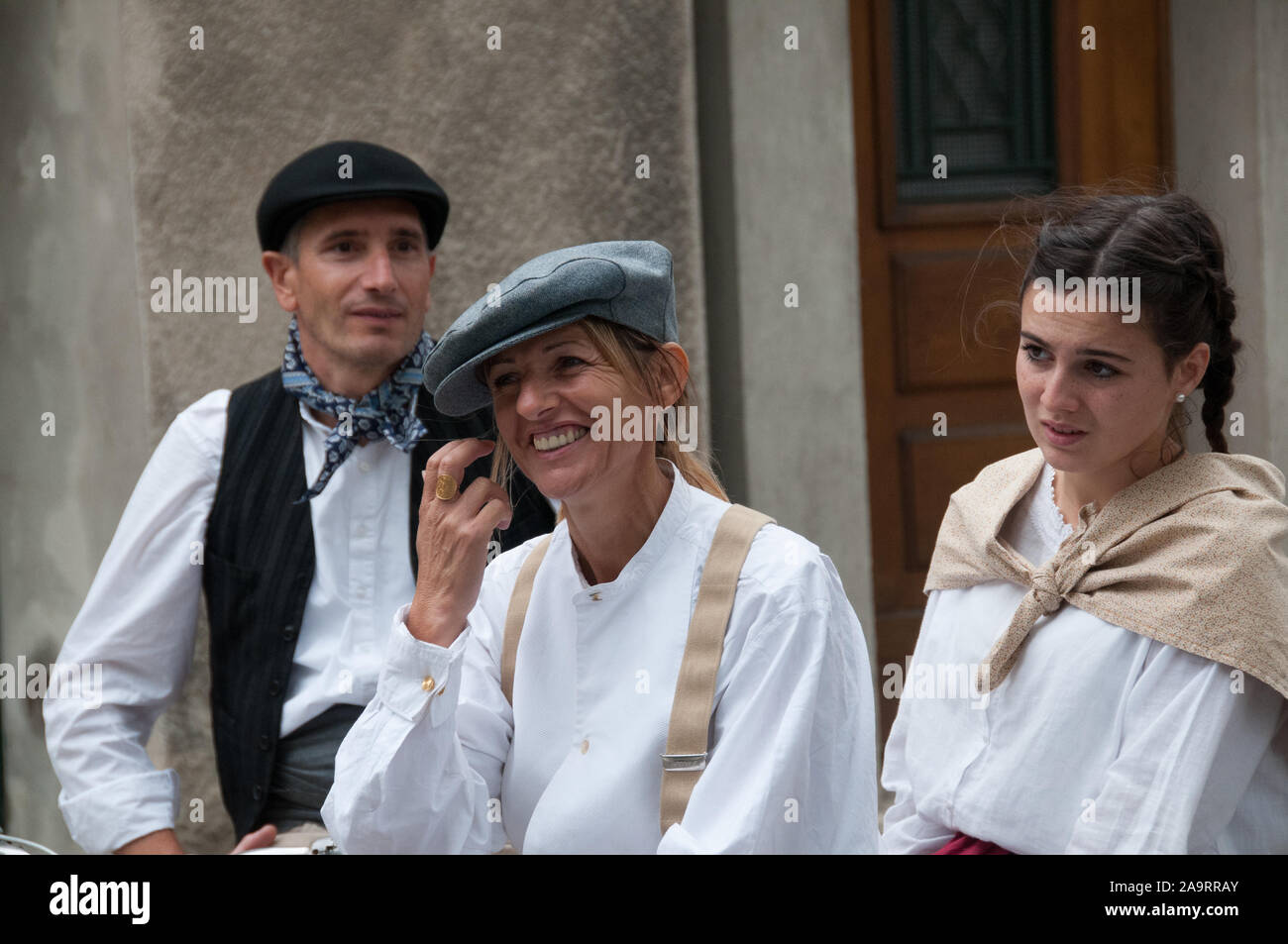 Menschen in vintage Kostüme für Tag des Denkmals, Frankreich. Stockfoto