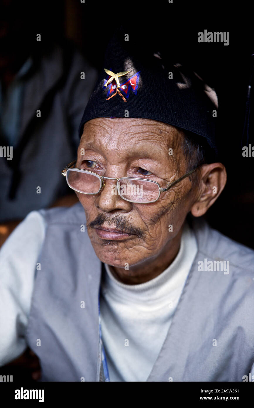 - Beldangi II, Damak, Nepal, 2014: Es gibt eine kleine Anzahl von Flüchtlingen, die noch Hoffnung zu repatriieren und weigern sich, in ein anderes Land umsiedeln. Sie nennen sich selbst "die bhutanischen Flüchtlinge ältere Rückführung Ausschuss"... 2. November 2014 Stockfoto