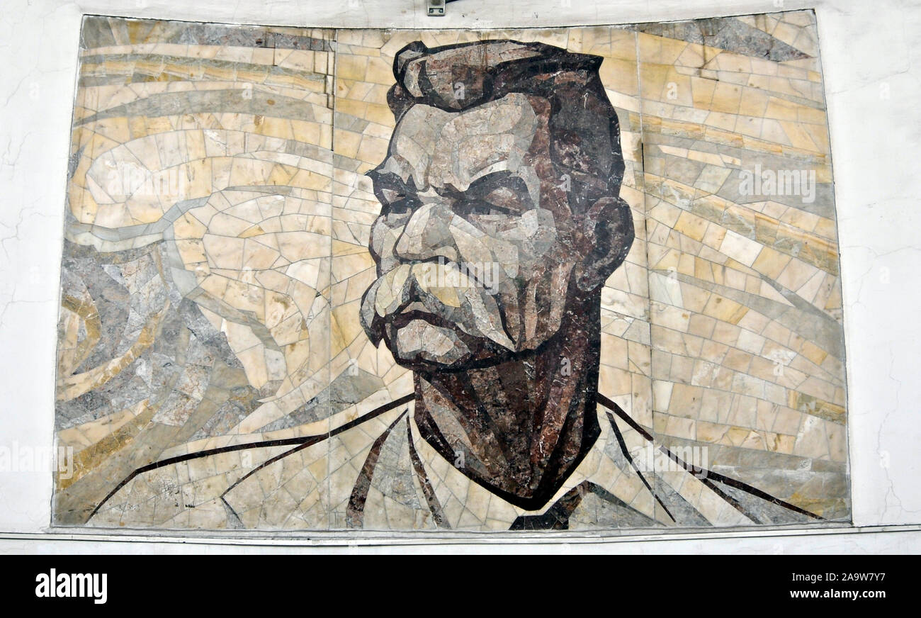 Maxim Gorki Mosaik, in der Metrostation Park Kultury, Moskauer Metro Stockfoto