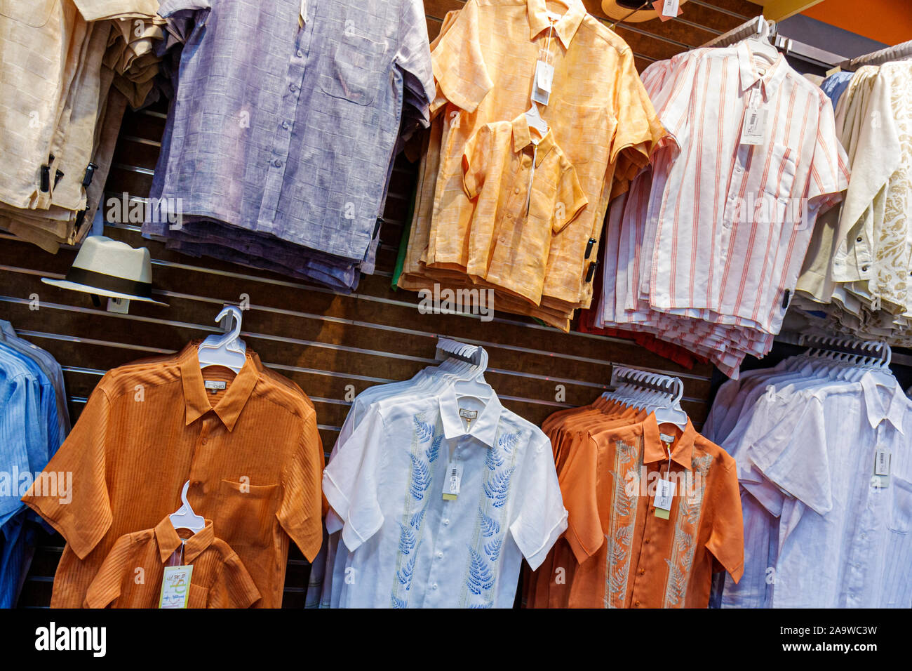 Guayabera Hemden Stockfotos Und Bilder Kaufen Alamy