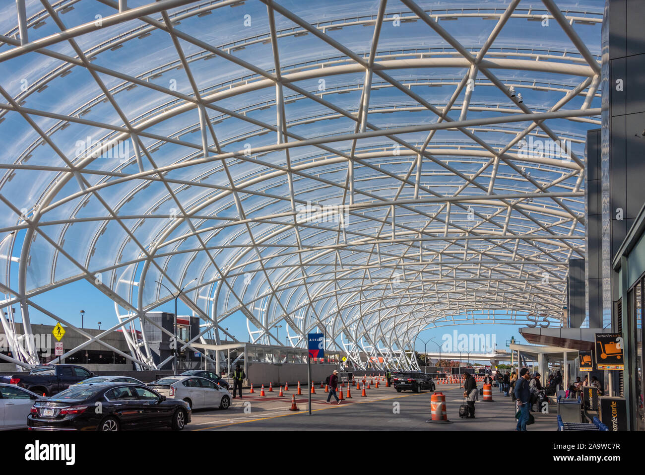 Am frühen Morgen Aktivität in Atlanta International Airport Domestic Terminal Süd in Atlanta, Georgia. (USA) Stockfoto