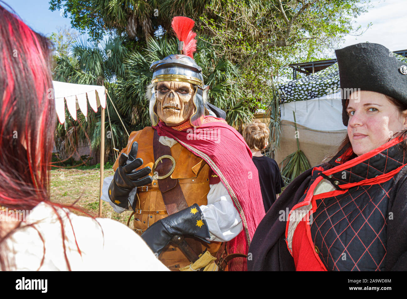 Deerfield Beach Florida, Quiet Waters Park, Florida Renaissance Festival, Kostüm, Besucher reisen Reise touristischer Tourismus Wahrzeichen Cultu Stockfoto