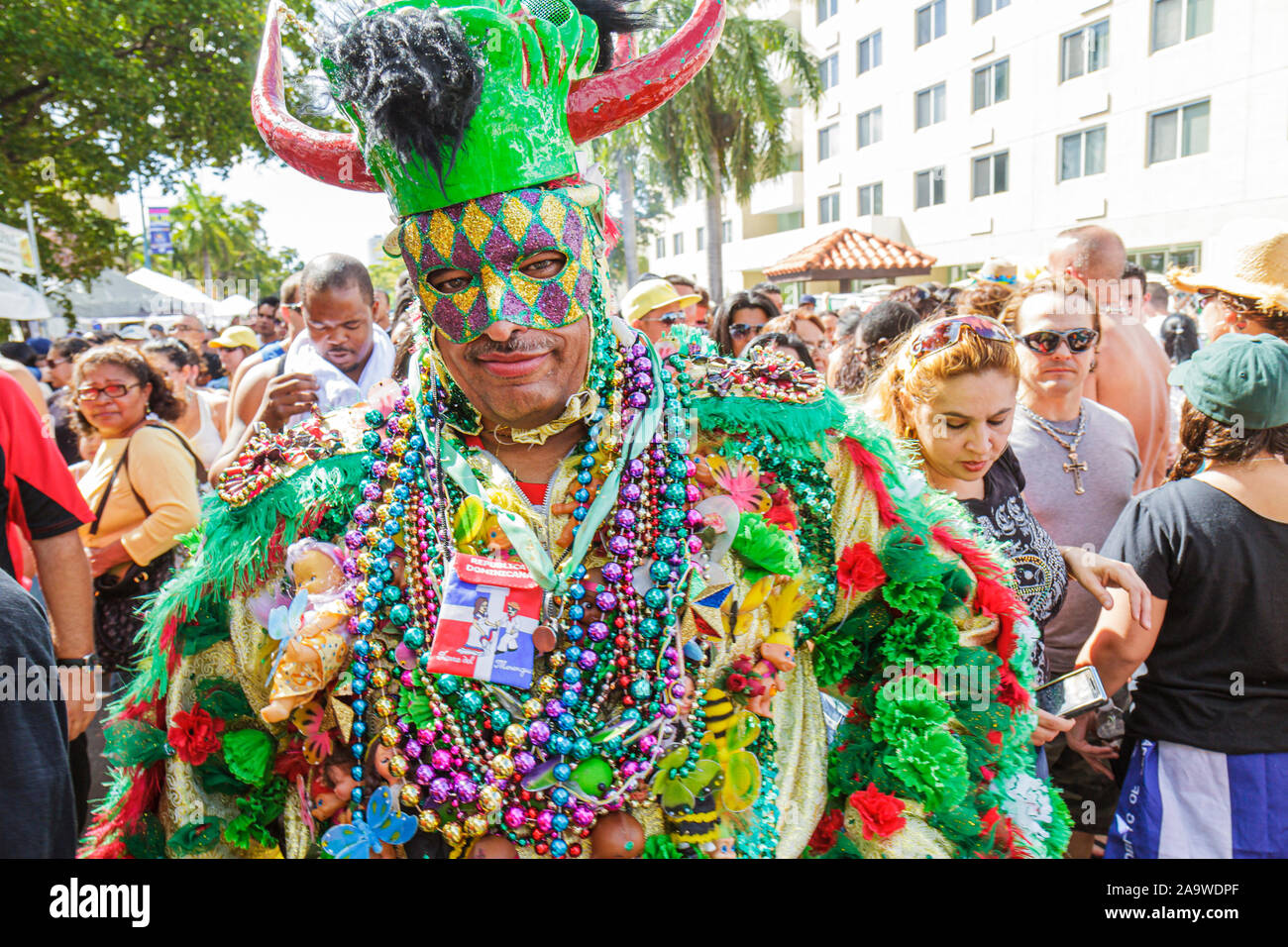 Miami Florida, Little Havana, Calle Ocho, Carnaval Miami, jährliches Hispanic Festival, Männer männlich, Kostüm, FL100314054 Stockfoto