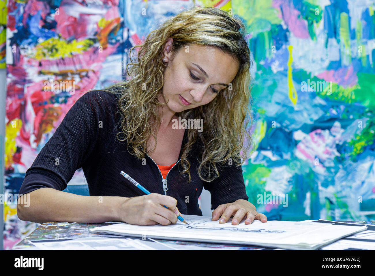Miami Beach Florida, ArtCenter SouthFlorida Zeichnungsklasse für Zeichentrickfilme, Frauen, Studenten, Erwachsenenbildung, FL100331020 Stockfoto