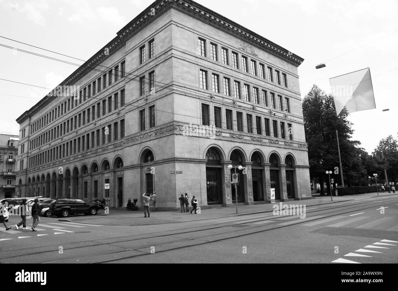 Die Schweizerische Nationalbank in Zürich-City unter Druck aufgrund der hohen Kursverluste Stockfoto