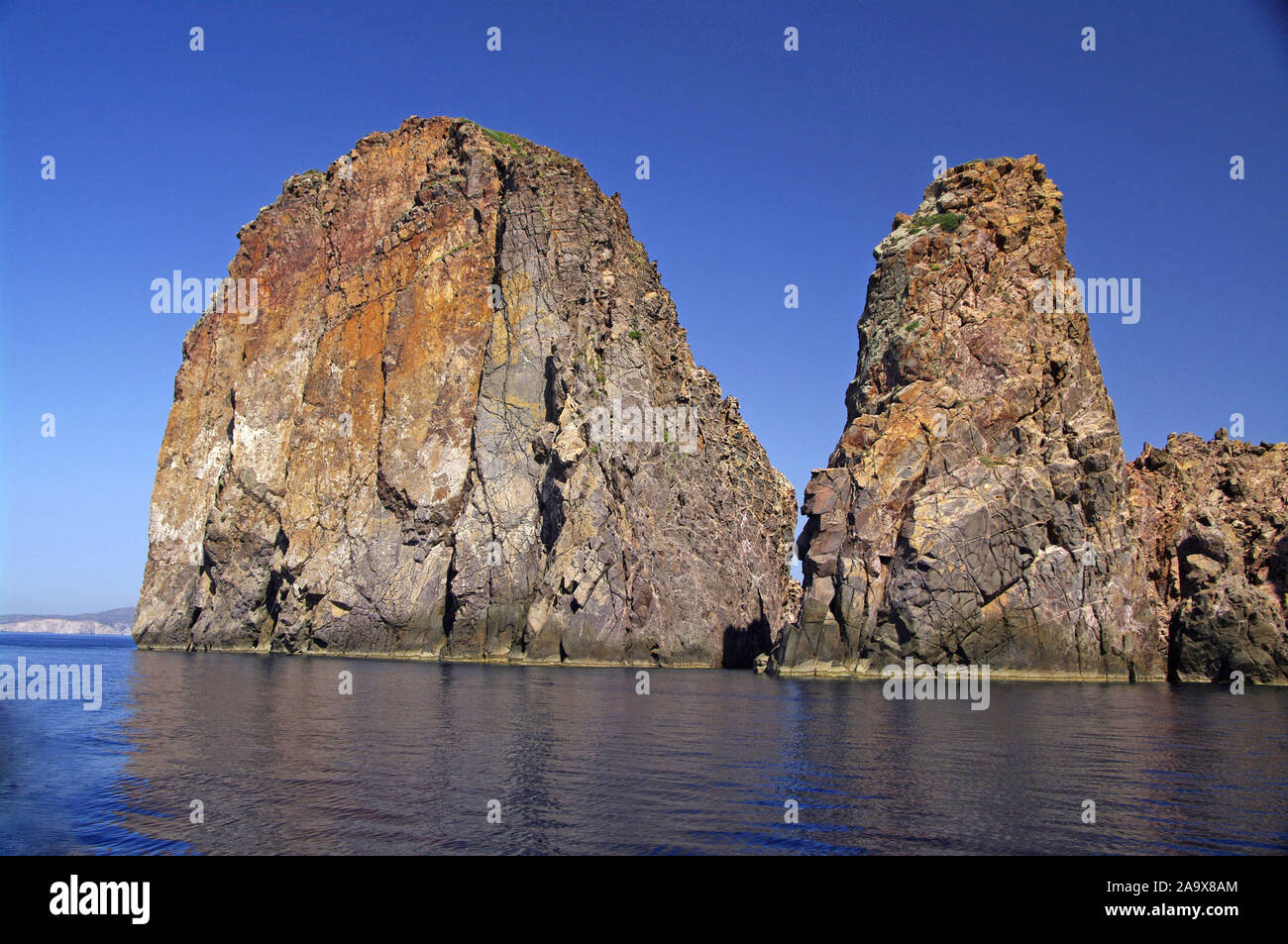 Europa, Griechenland, Kykladen, steinformation vor Milos Stockfoto