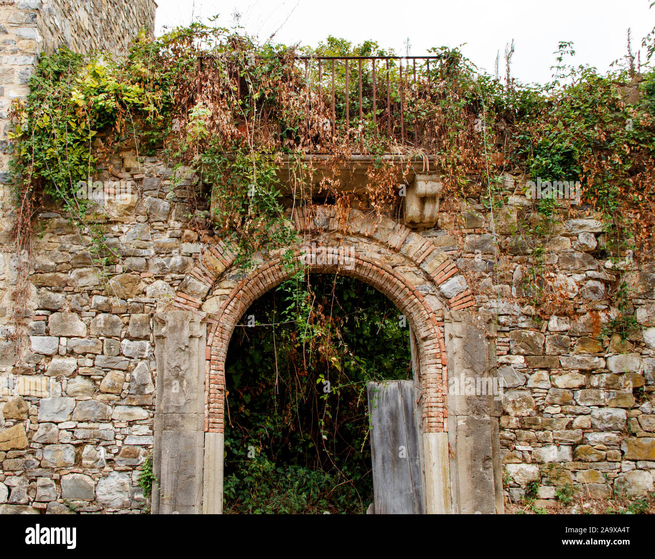 Roscigno Vecchio - alten, verlassenen Dorf in Cilento, Kampanien, Italien Stockfoto