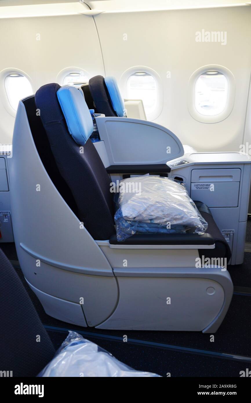 ORLY, Frankreich-16 Nov 2019 - Ansicht der inneren Kabine eines Airbus A321 Neo auf dem französischen Business Class nur Airline La Compagnie (B0) an der Newark Stockfoto