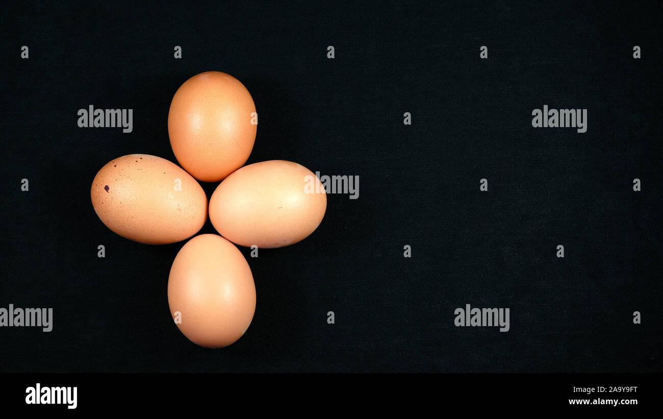 Huhn eier Seite an Seite Stockfoto