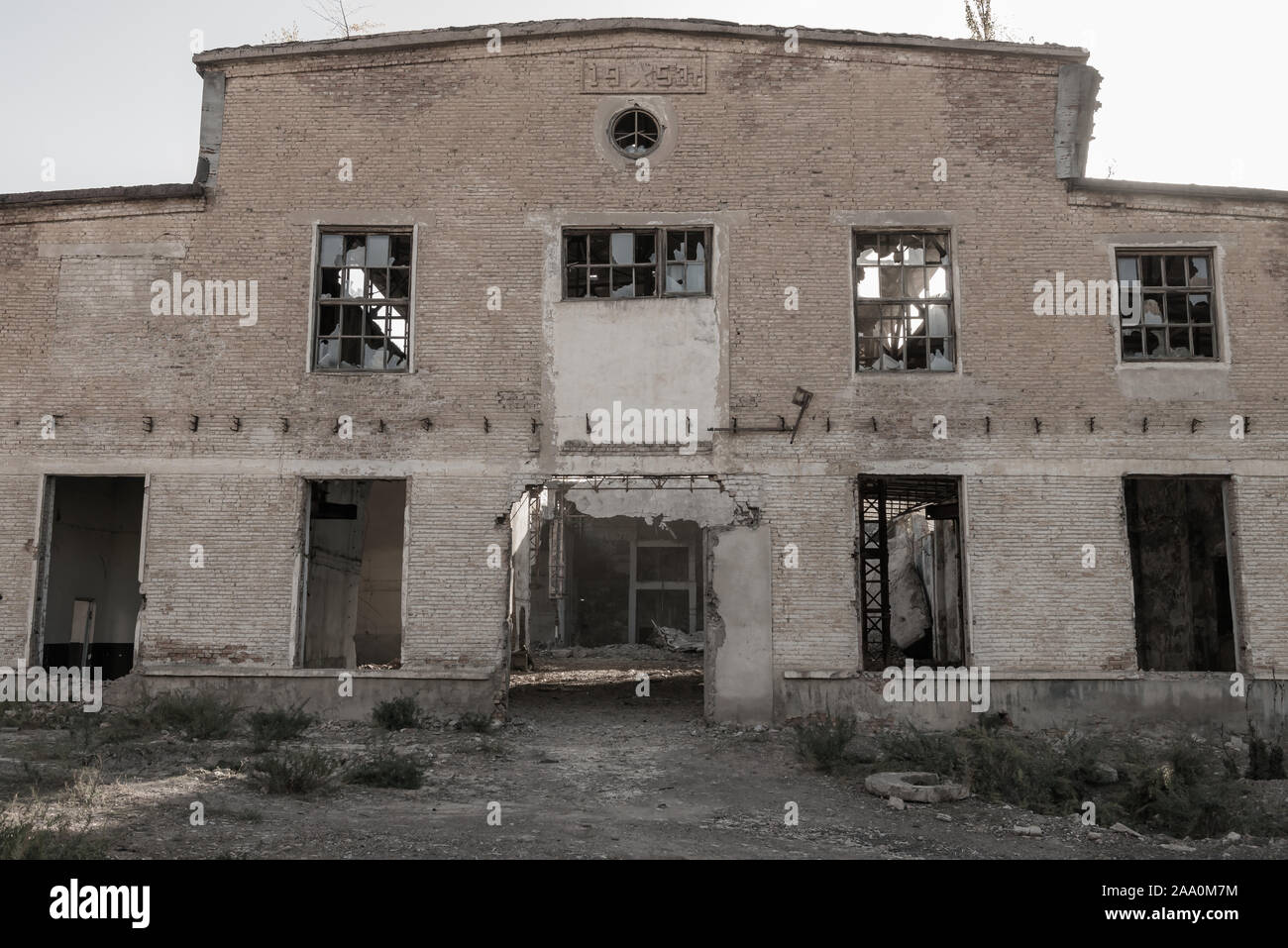 Ruinierten Fabrikgebäude, Min Kush, Kirgisistan Stockfoto