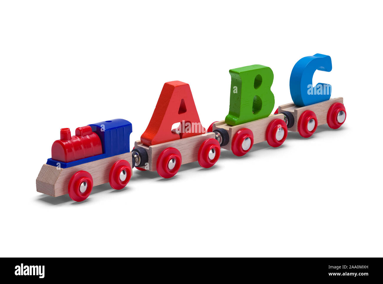 ABC Holz Spielzeugeisenbahn isoliert auf weißem Hintergrund. Stockfoto