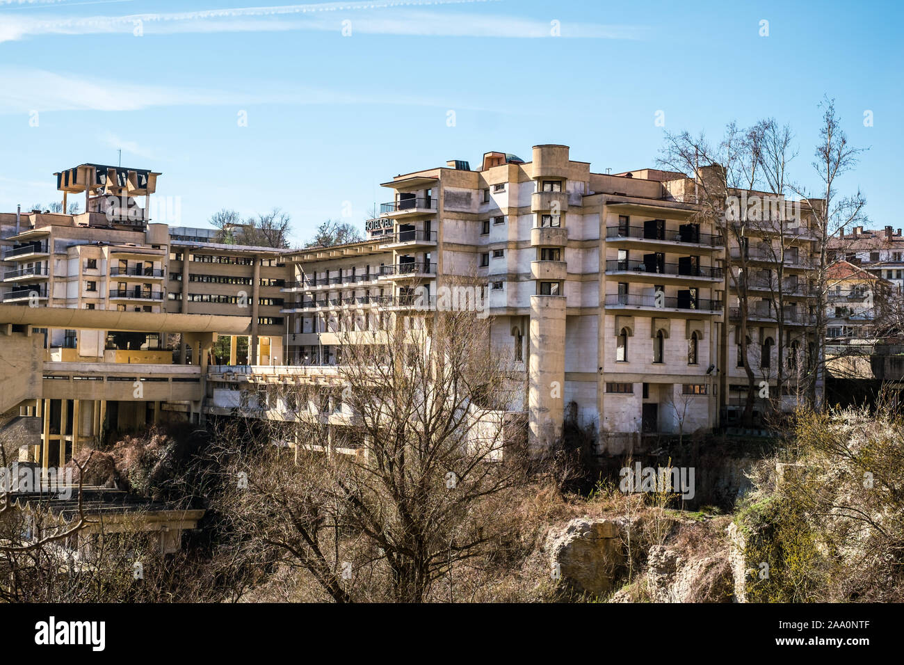 Stadt Veliko Tarnovo, Bulgarien - 24. März 2017. Traditionelle bulgarische Architektur in der alten mittelalterlichen Stadt, Veliko Tarnovo, Bulgarien Stockfoto