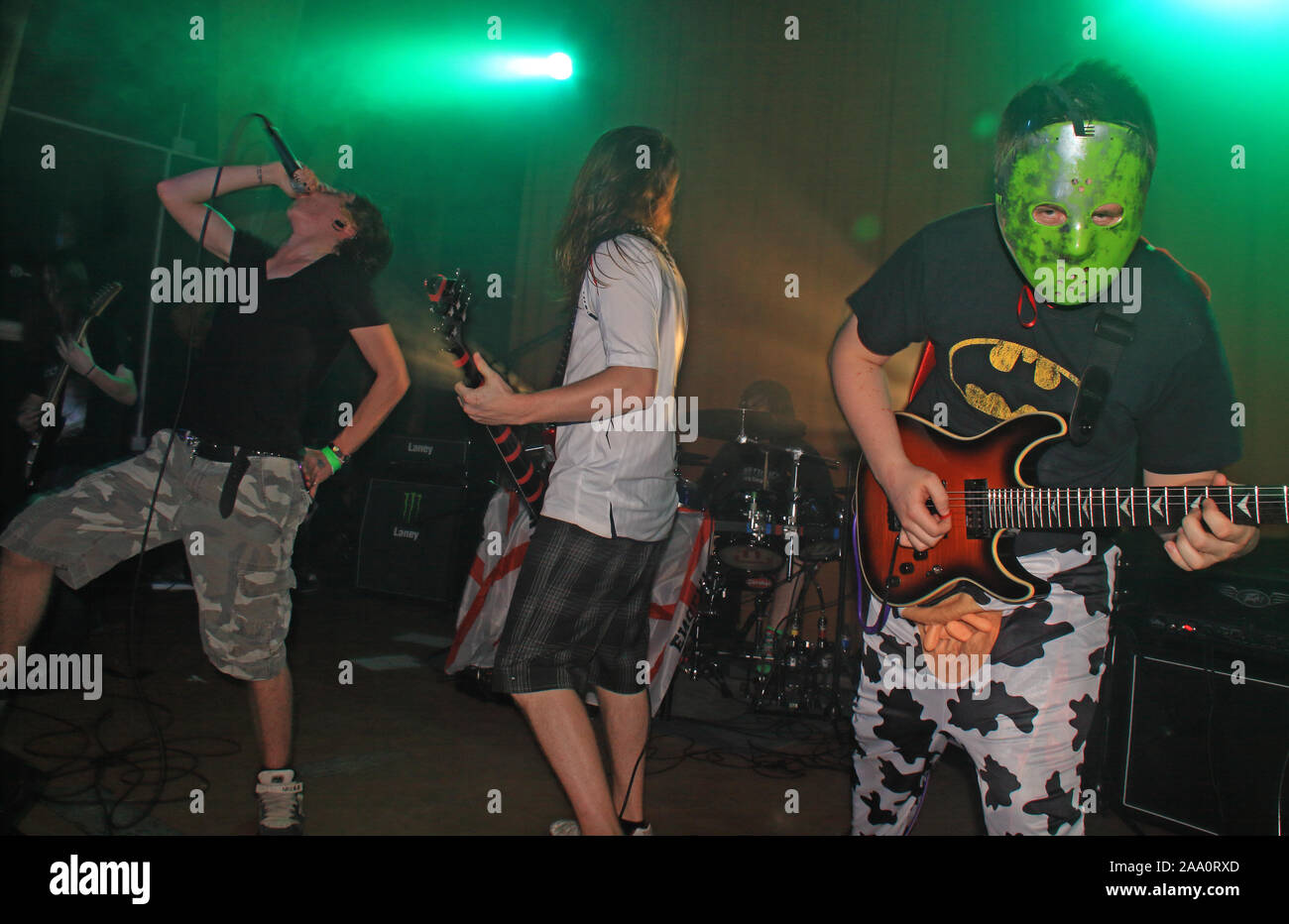 Titel der Injustice-Band, live gespielt 23/04/2010, Winnington Rec, Northwich, Cheshire, England, Großbritannien - verboten! Gig Stockfoto