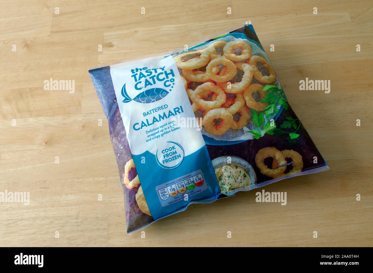 Die Schmackhaften fangen Unternehmen eingefroren Zerschlagene Calamari Ringe Stockfoto