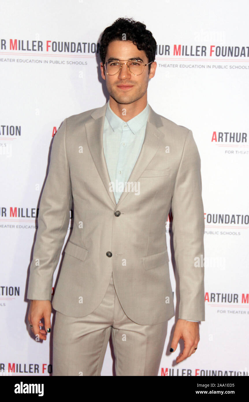 New York, NY, USA. Nov, 2019 18. Darren Criss an der Arthur Miller Arthur Miller FoundationÕs jährliche Stiftung Ehren an der Kimpton Hotel Eventi in New York City am 18. November 2019. Credit: Erik Nielsen/Medien Punch/Alamy leben Nachrichten Stockfoto