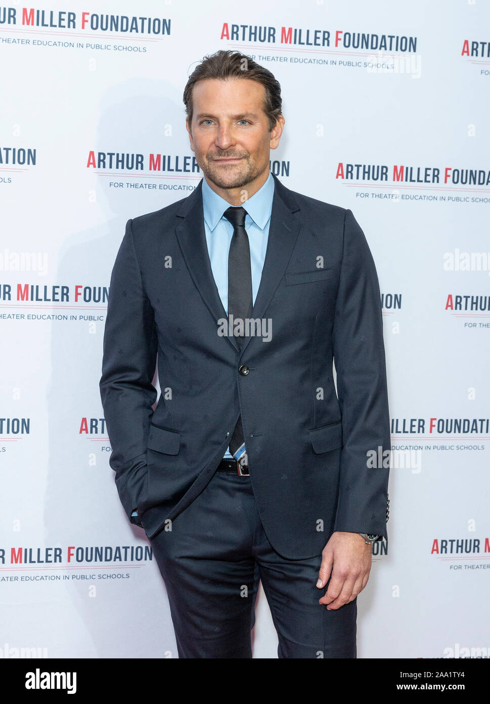 New York, NY - 18. November 2019: Bradley Cooper besucht die 2019 Arthur Miller Stiftung Ehren an Kimpton Hotel Stockfoto