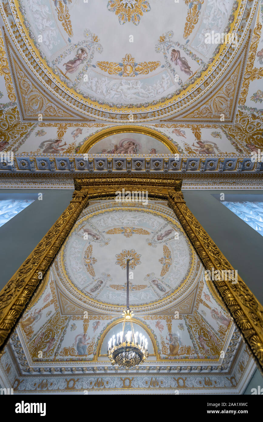 Sankt Petersburg, Russland - im Inneren der Staatliche Russische Museum. Das Museum ist das größte Archiv der russischen Kunst. Stockfoto