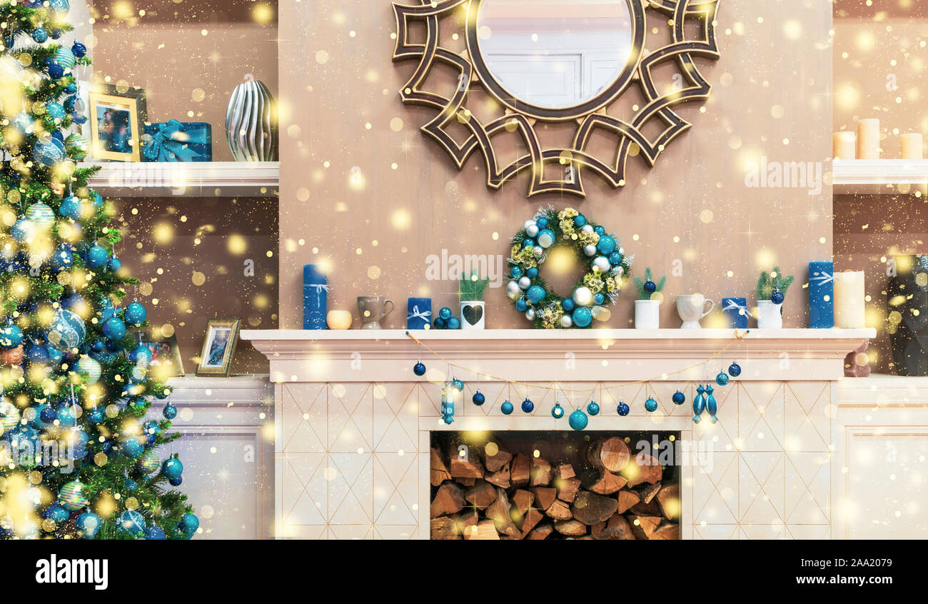 Wohnzimmer, rustikale Weihnachten, Weihnachten Mantel, Kamin Mantel, Mantel verzieren, Dekor Ideen Stockfoto