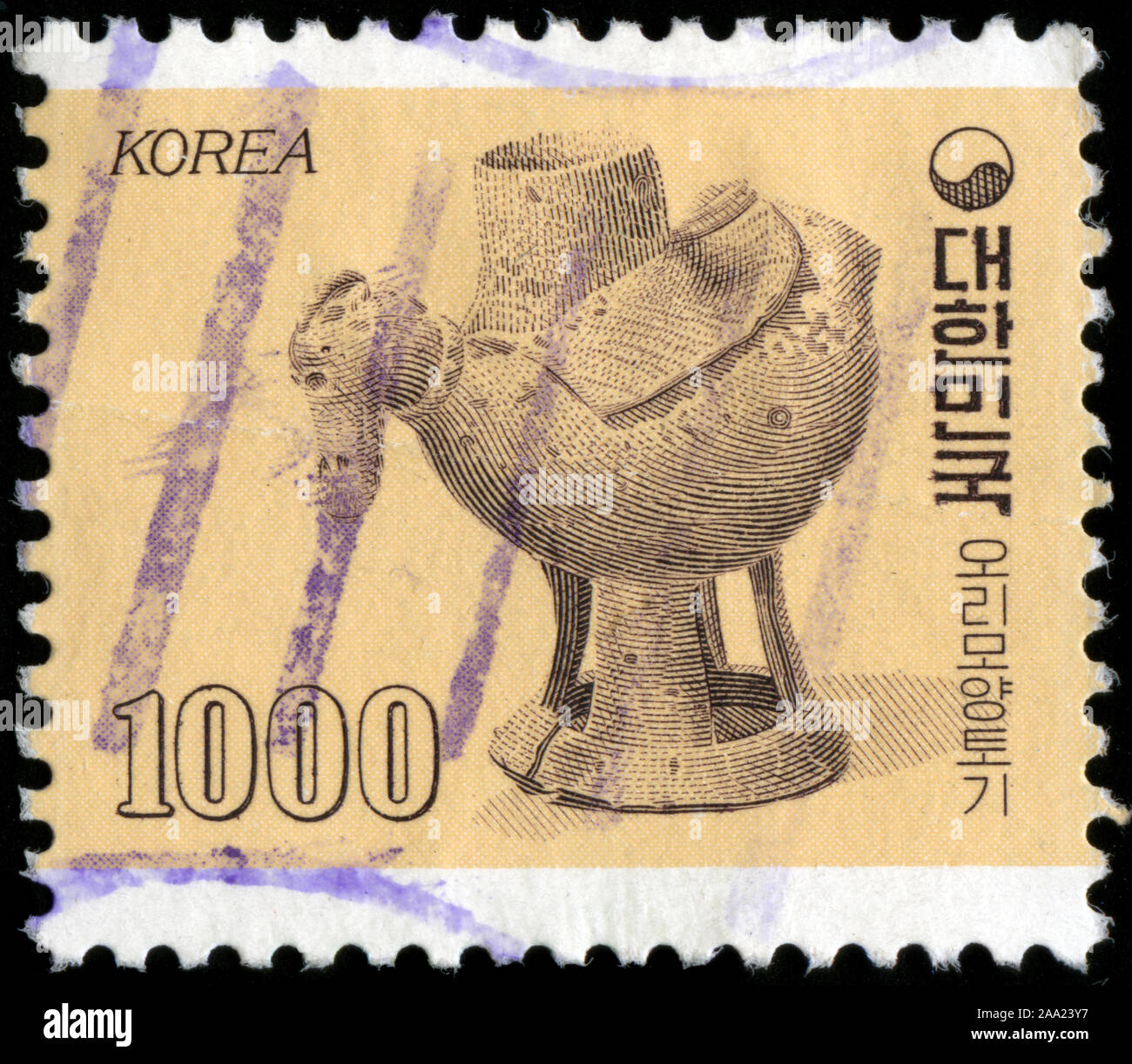 Steingut-Ente, nach links gerichtet Stockfoto