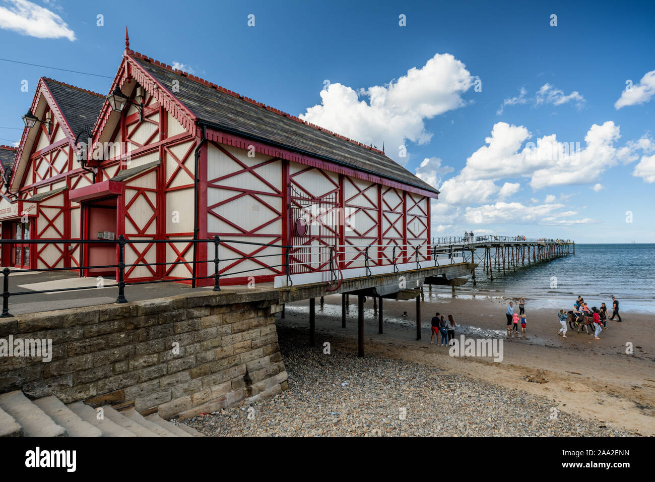 Saltburn Pier, in Saltburn-by-the-Sea, 1869 erbaut, ist das einzige noch verbliebene Pleasure Pier auf der Yorkshire und North Ostküste Englands. Stockfoto