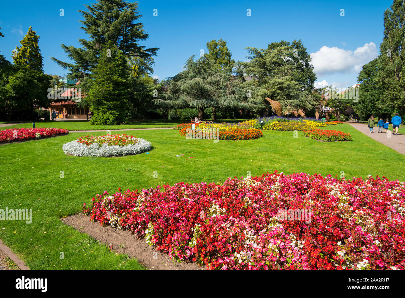 Chester City, schöne Grosvenor Park, Blumen, sonnig, England, Großbritannien Stockfoto