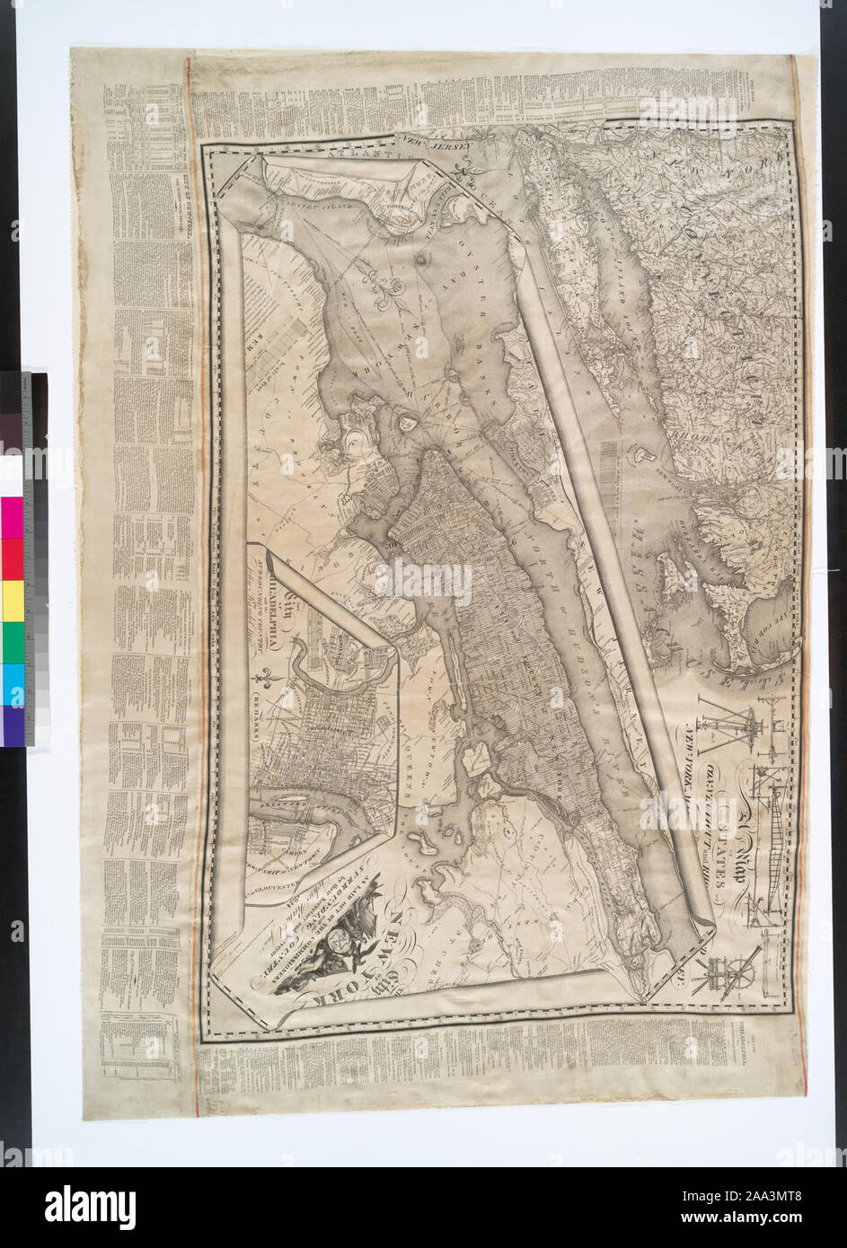 Stokes 1821-F-17 Gravur ist auf Satin gedruckt. Drucken enthält eine Tabelle der postroad Entfernungen zwischen New York und Albany, einem Verzeichnis von Philadelphia und ein Verzeichnis von New York. Drucken enthält Einsätze: Th[e] Stadt New York, die durch die Kommissare mit den umliegenden Land, die in ihrer Sekretärin und Landvermesser John randel Junr. ; Die Stadt des [P] hiladelphia mit dem umliegenden Land von John randel Junr. Deák 327 und eine Karte der Staaten Connecticut und Rho [de] [Insel] d mit Pa [rt] New-York, Ma [ssachusetts und Neue jers] Ey Stockfoto