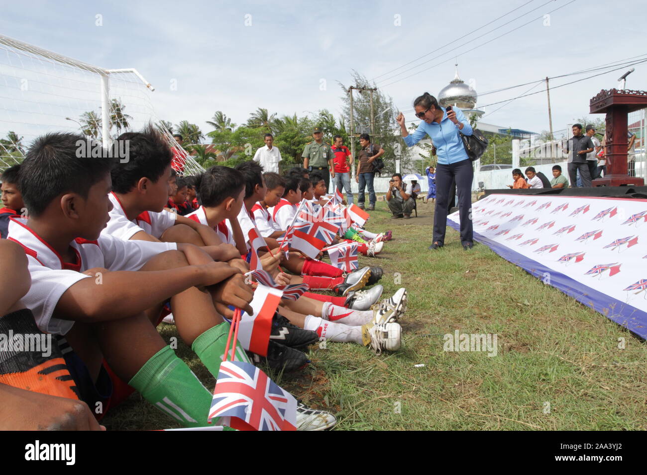Sayeeda Warsi, für die Olympischen Spiele 2012 in London Accord Mission" hin zu einem dauerhaften Frieden', in Banda Aceh, Sumatra, Indonesien Stockfoto