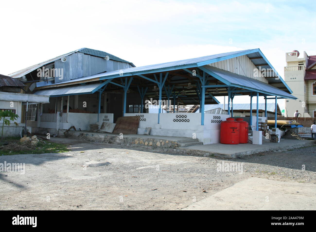 Banda Aceh, 11. Januar 2006, Wiederaufbau der Tgk Di Anjong alten Moschee, nachdem es durch den Indischen Ozean 2004 Erdbeben und Tsunami zerstört wurde. Stockfoto