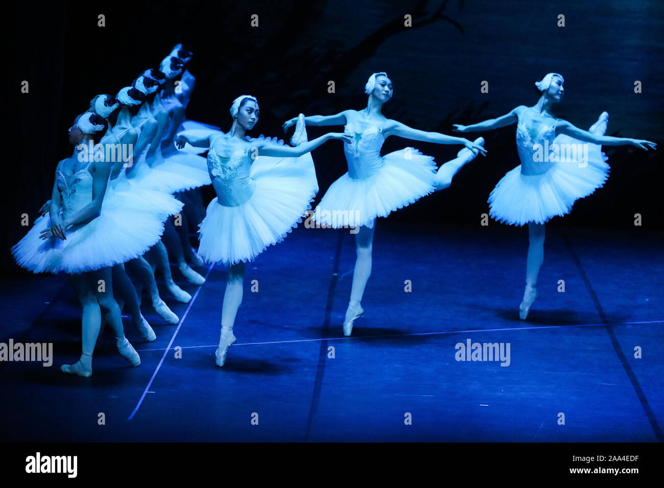 Swan Lake Ballet Theatre Stockfotos und -bilder Kaufen - Seite 3 - Alamy