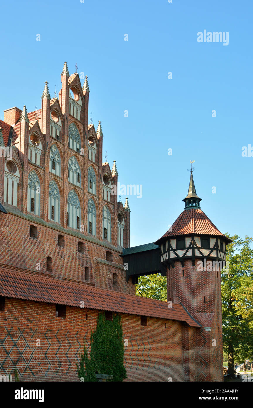 Das 13. Jahrhundert Marienburg, der von den Rittern des Deutschen Ordens, der zum Weltkulturerbe der Unesco gegründet. Marienburg (Mary's Castle). Mecklenburg-vorpommern, Po Stockfoto