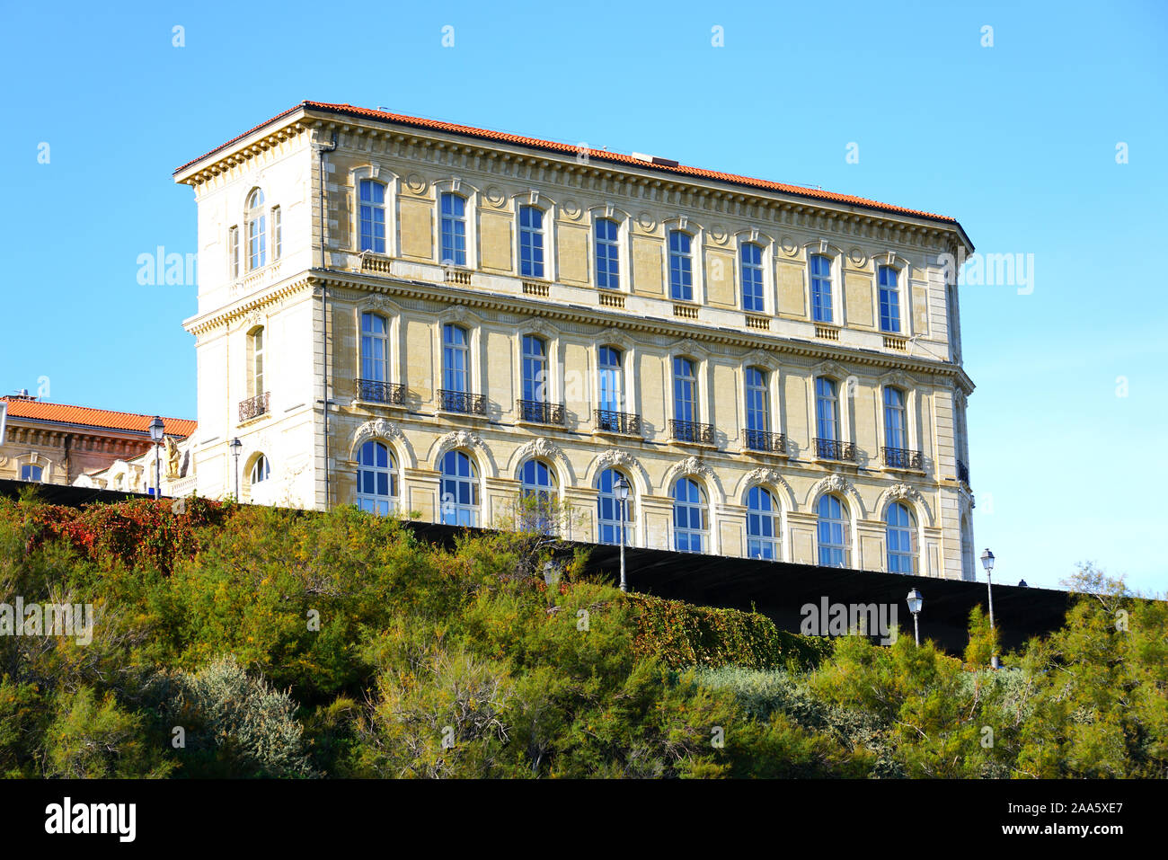 MARSEILLE, Frankreich-15 Nov 2019 - Blick auf die Sehenswürdigkeiten Palais du Pharo, einem historischen Zweiten Empire Palace erbaut für Napoleon III. befindet sich auf einer Klippe Abo Stockfoto