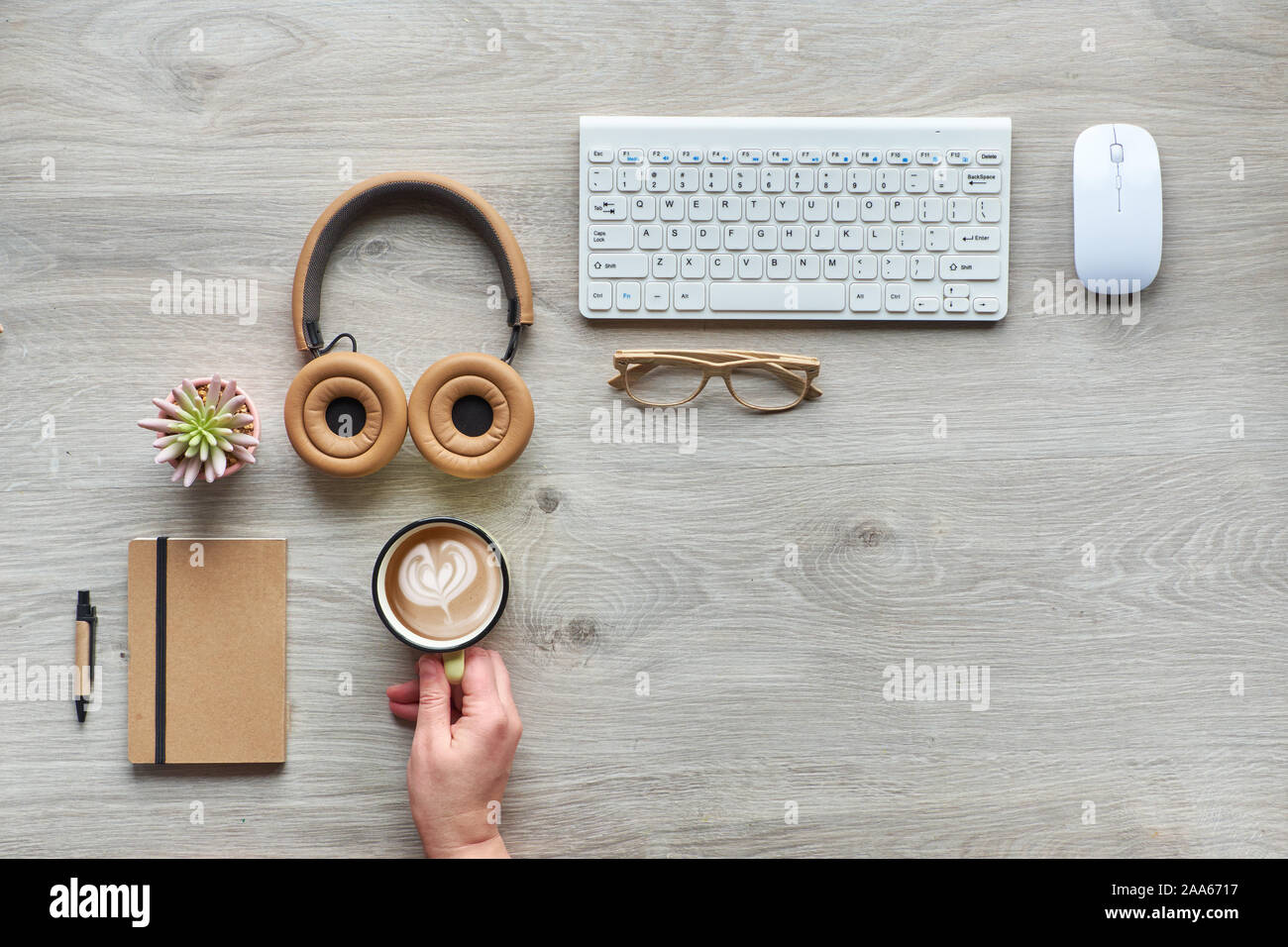 Konzept flach mit modernen Bürobedarf von umweltfreundliche nachhaltige Materialien ohne Single Kunststoff, um Abfall zu reduzieren und aus Eigen organisieren Stockfoto