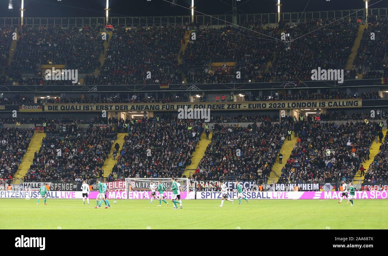 Frankfurt, Deutschland. 19 Nov, 2019. firo: 19.11.2019, Fußball, Fußball, Nationalmannschaft Deutschland, UEFA, EM-Qualifikation 2020, Europäische Qualifier 2020, European Qualifier, GER, Deutschland-NIR, Nordirland 6:1 Choreographie, Choreographie, Banner, Lüfter, Fan - Kurve, Ventilator, Quali ist nur der Anfang eines goldenen Zeitalters, Euro 2020 London Calling | Verwendung der weltweiten Kredit: dpa/Alamy leben Nachrichten Stockfoto