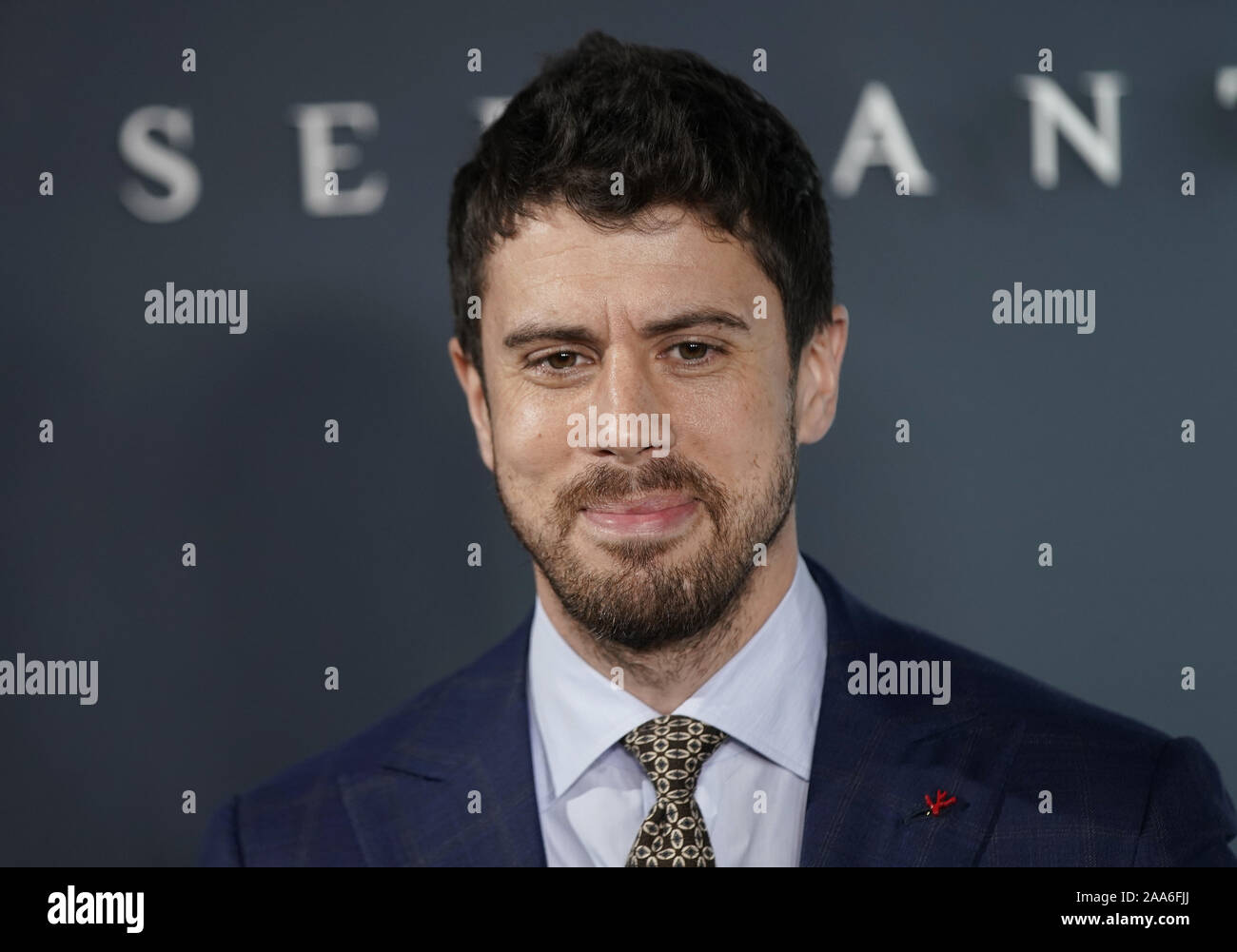 New York, Vereinigte Staaten. Nov, 2019 19. Toby Kebbell kommt auf dem roten Teppich bei der Weltpremiere des Apple TV Servant' an der BAM Howard Gilman Opera House am Dienstag, 19. November 2019 in New York City. Foto von John angelillo/UPI Quelle: UPI/Alamy leben Nachrichten Stockfoto