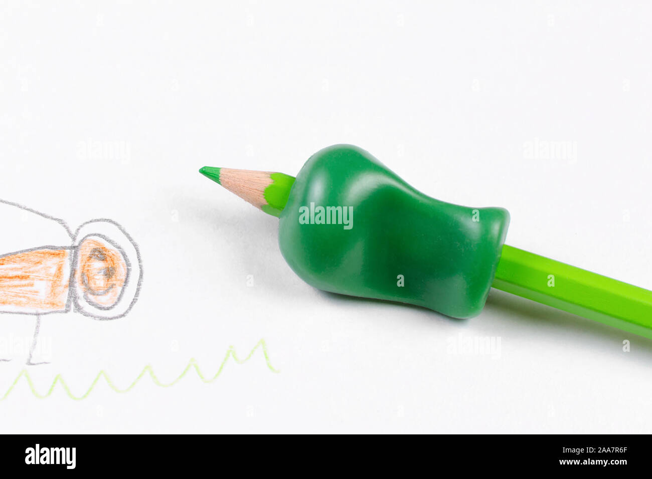 Schreibgerät für Hilfe durch falsche Holding der Bleistift Stockfoto