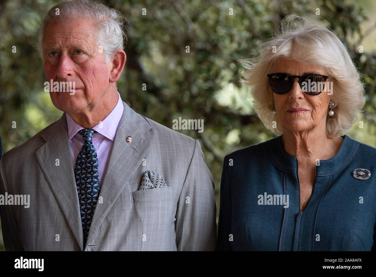 Der Prinz von Wales und die Herzogin von Cornwall während ihres Besuchs in Waitangi Treaty Grounds, in der Bucht von Inseln, am vierten Tag des königlichen Besuch in Neuseeland. Stockfoto