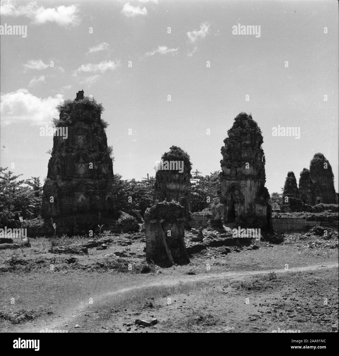 Ayutthaya Historical Park, während Sie durch den Führer mit Spende von PM Unu von Birma wiederhergestellt, wie in dieser Fotoserie am 7. Oktober 1956 getroffen gezeigt Stockfoto